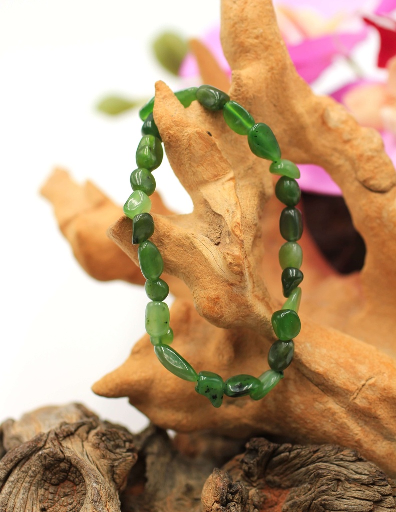 Bracelet en perles asymétriques en Jade néphrite