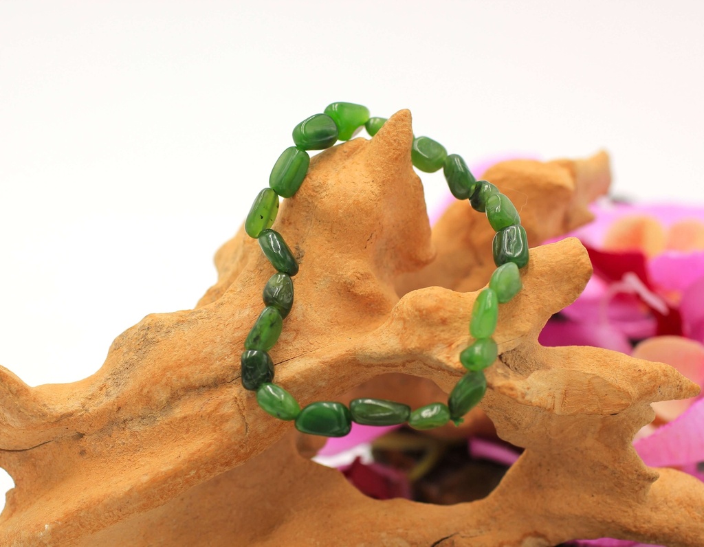 Bracelet en perles asymétriques en Jade néphrite