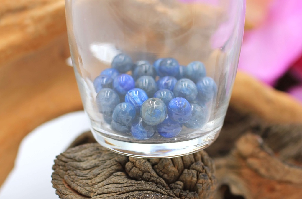 Perle 8mm en Cyanite bleue