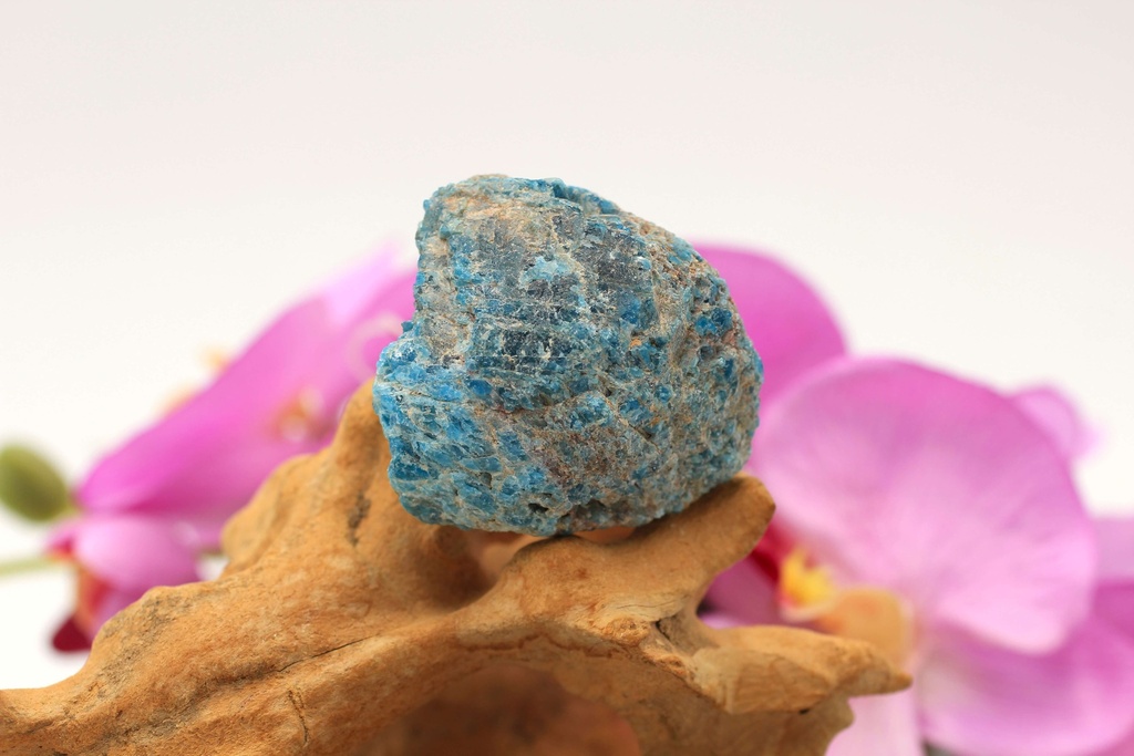 Apatite bleue brute