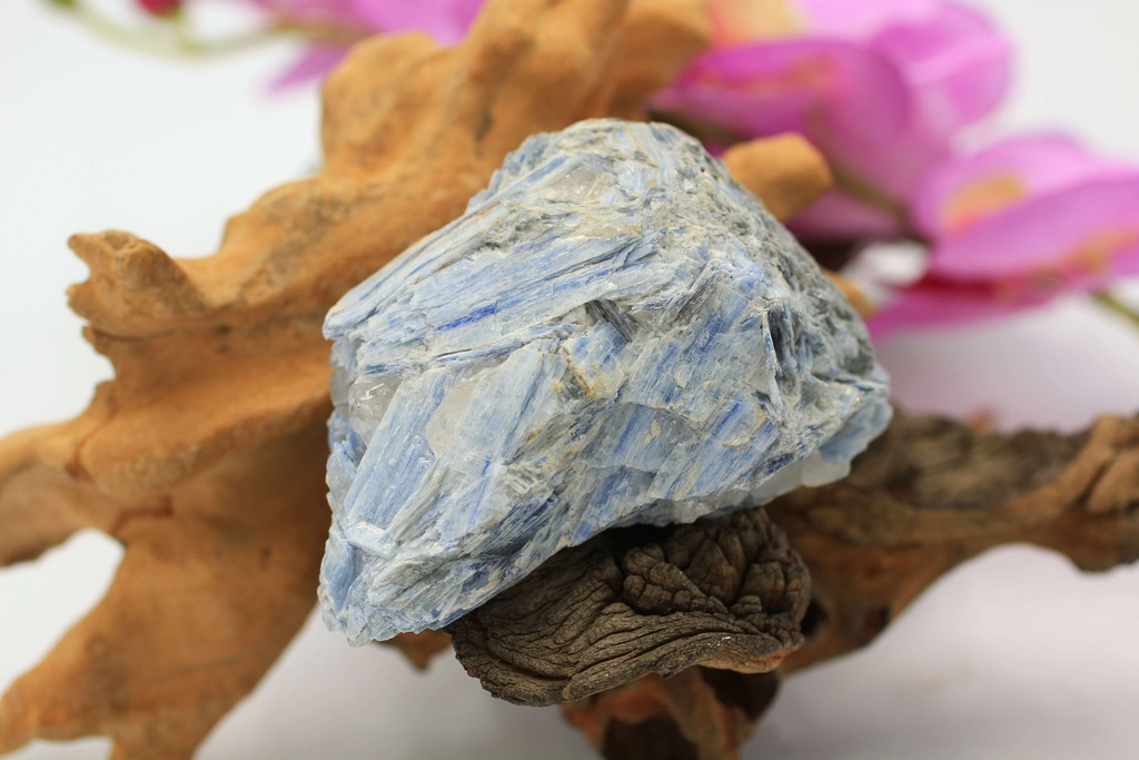 Cyanite bleue (disthène) brute