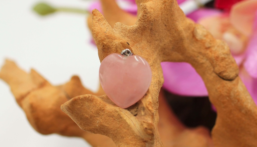 Pendentif cœur en Quartz rose