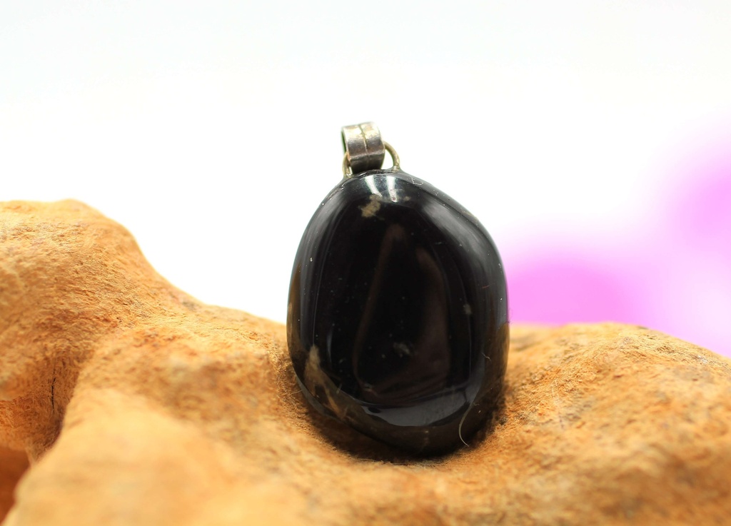 Pendentif en Onyx noir