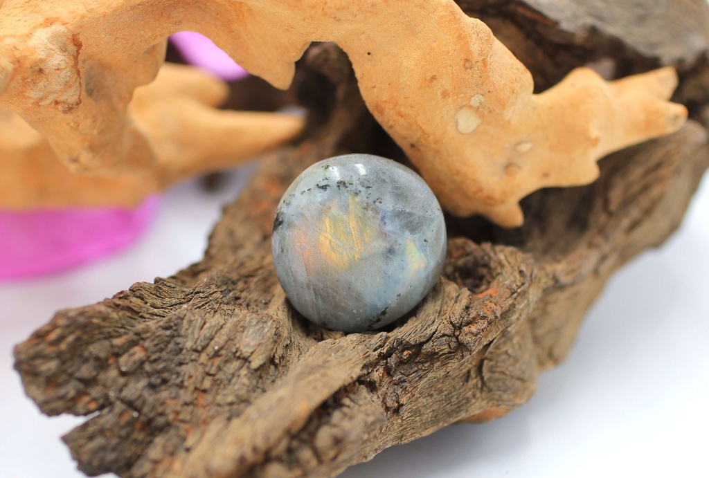 Galet en Labradorite