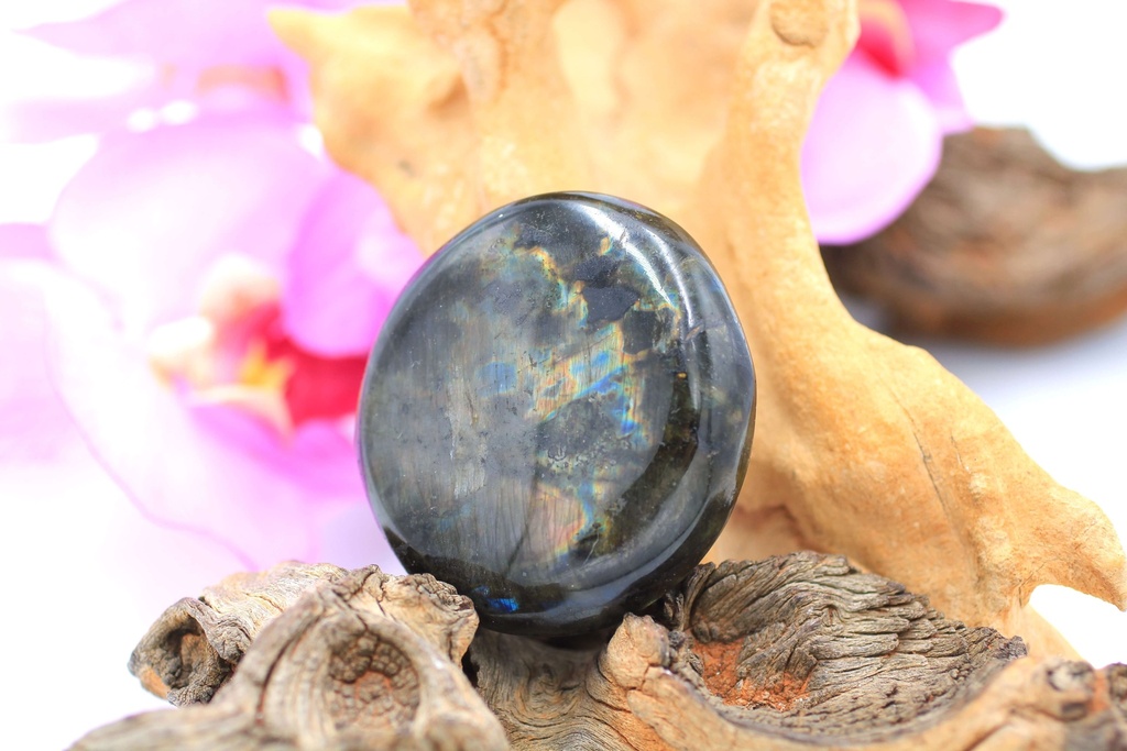 Galet en Labradorite