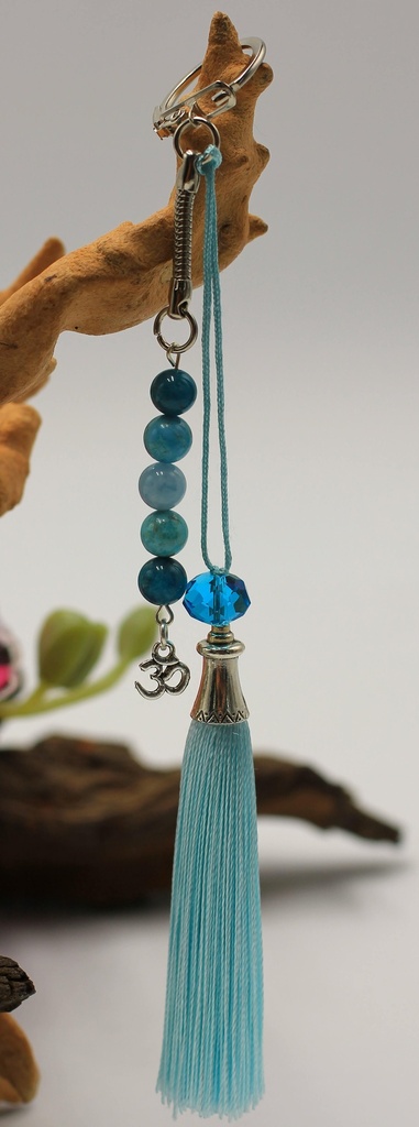 Porte-clé en Aigue-marine, Apatite bleue, Opale bleue et charme Om