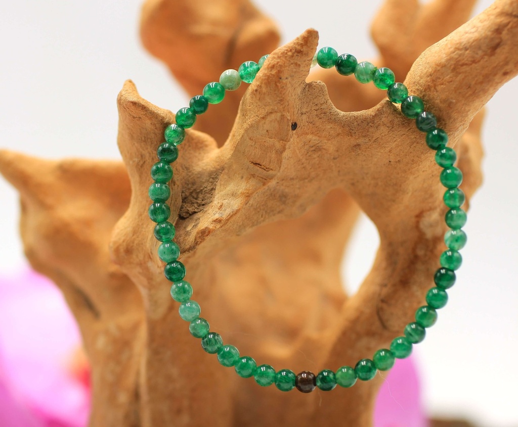 Bracelet en perles 4mm Fuschite