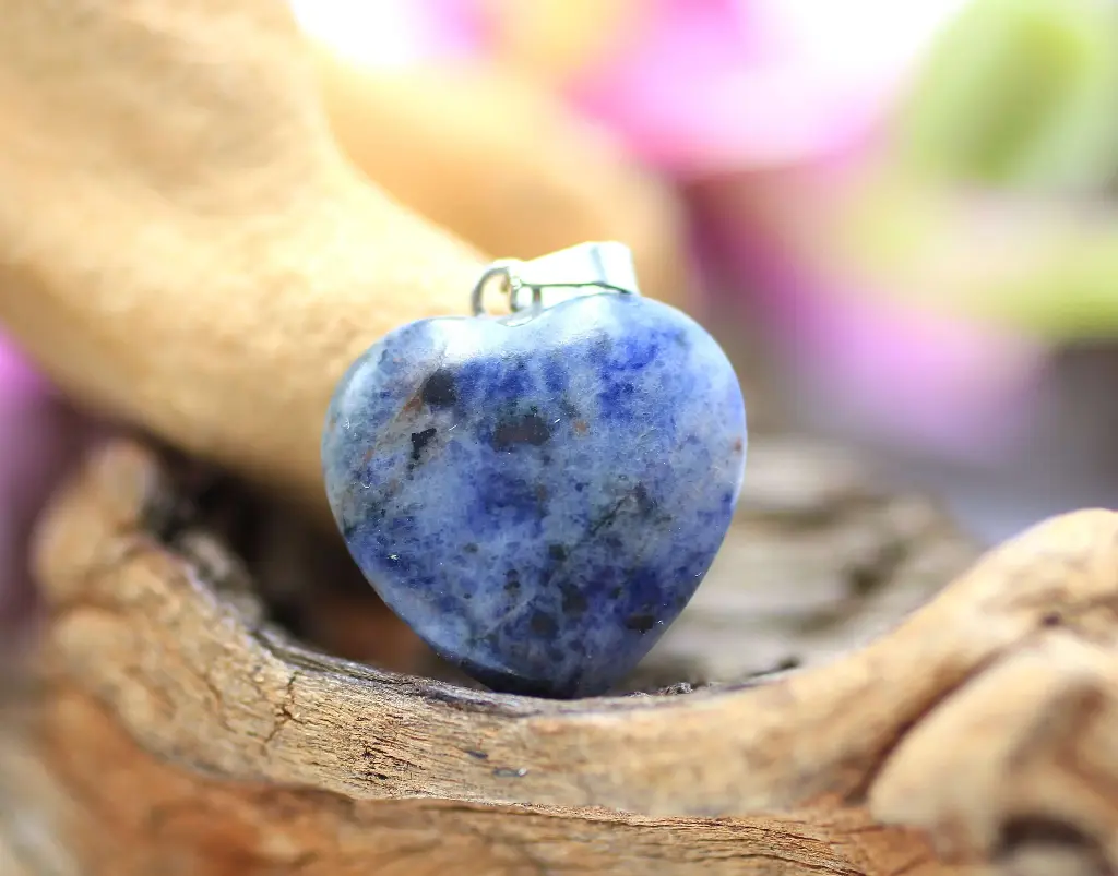 Pendentif cœur en Sodalite