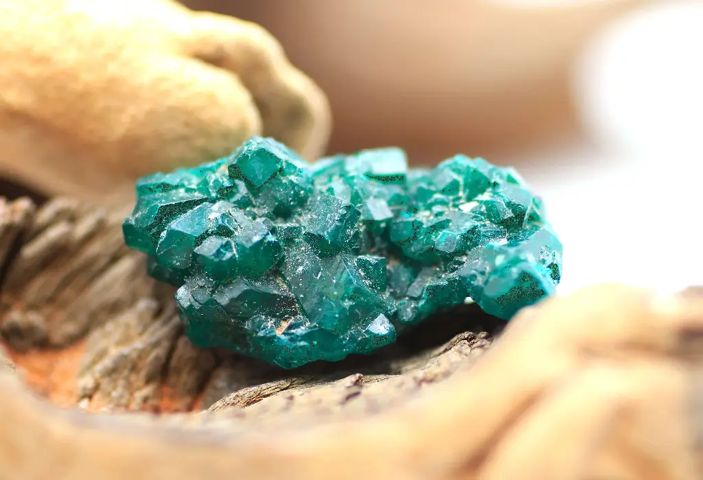 Dioptase brute