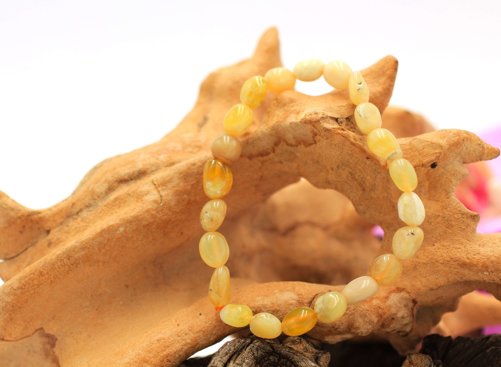 Bracelet en perles asymétriques en Opale jaune