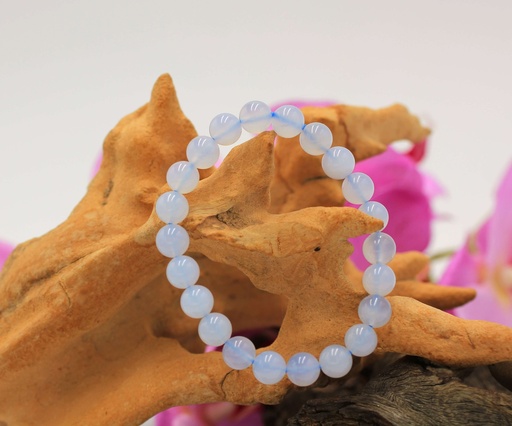 Bracelet en perles 8mm en Calcédoine bleue