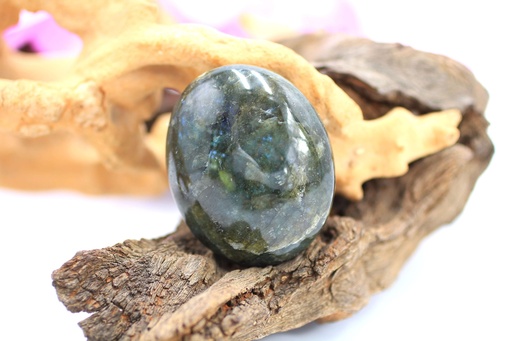 Galet en Labradorite