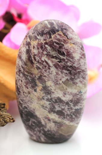 Rocher en Lépidolite (et Tourmaline rose)