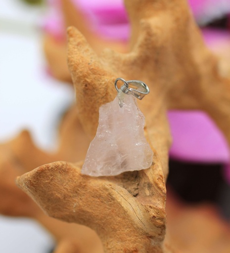 Pendentif en Quartz rose brut