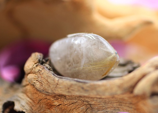 Quartz rutile roulé