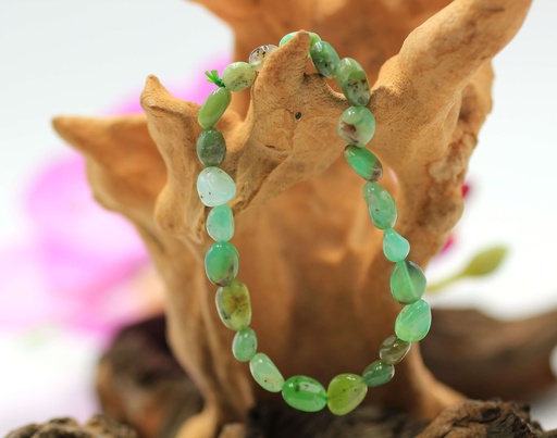 Bracelet en perles asymétriques en Chrysoprase