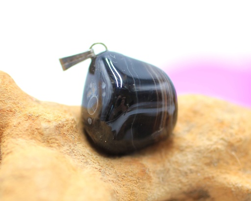 Pendentif en Agate noire