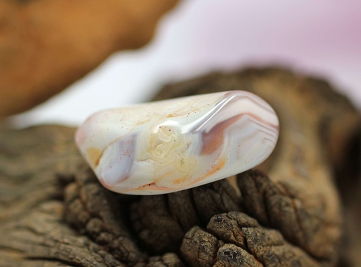 Agate rose du Botswana roulée