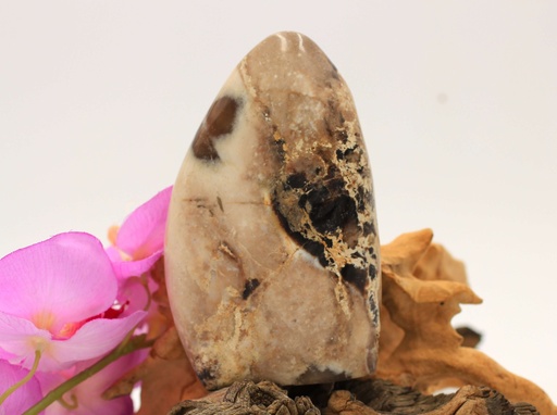Rocher en Opale noire de Madagascar