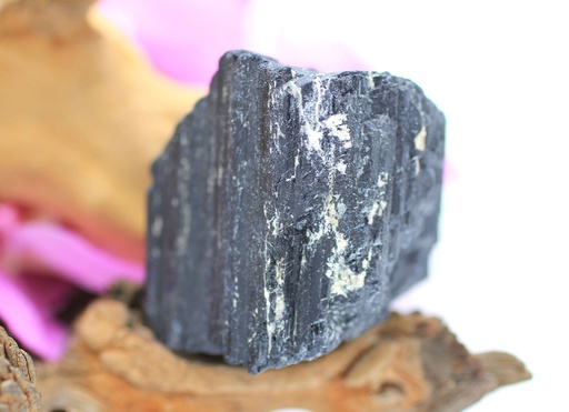 Tourmaline noire brute