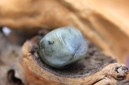 Labradorite roulée